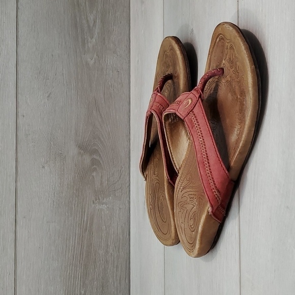 Olukai Womens Haiku Leather Sandals Flats shoes sz 8 - Picture 1 of 12